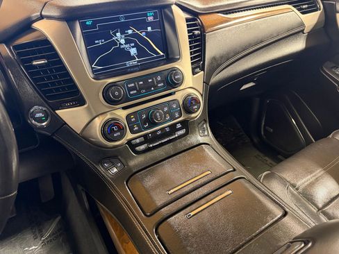 Used 2020 GMC Yukon Denali w/ Denali Ultimate Package image 19
