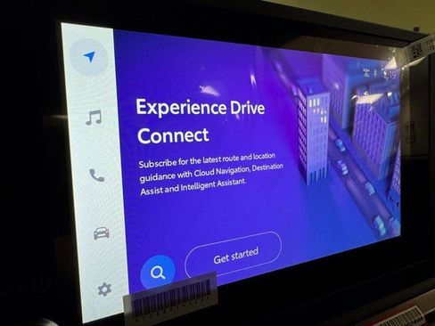 Used 2025 Toyota Tacoma SR5 image 14