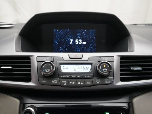 Used 2017 Honda Odyssey EX-L image 6