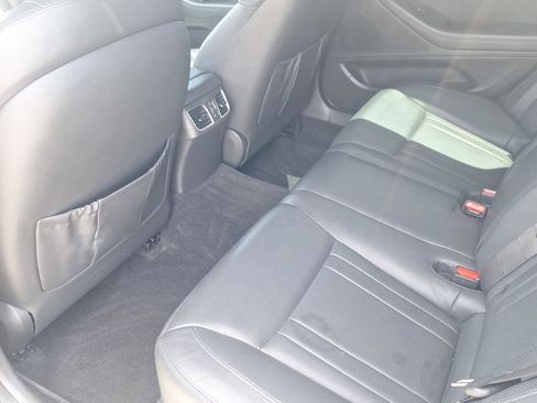 Used 2017 Genesis G80 3.8 RWD image 13