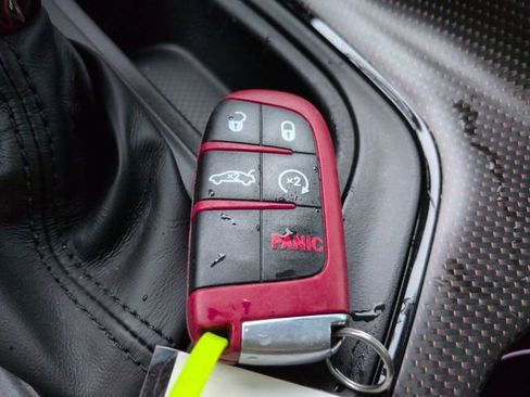 Used 2022 Dodge Challenger SRT Hellcat image 31