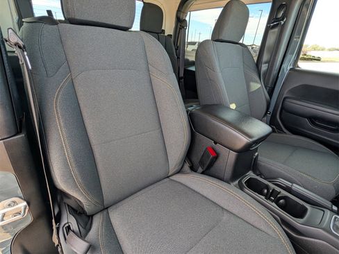 Used 2024 Jeep Wrangler Sport S image 26