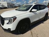 Used 2022 GMC Terrain SLT w/ Tech Package image 4