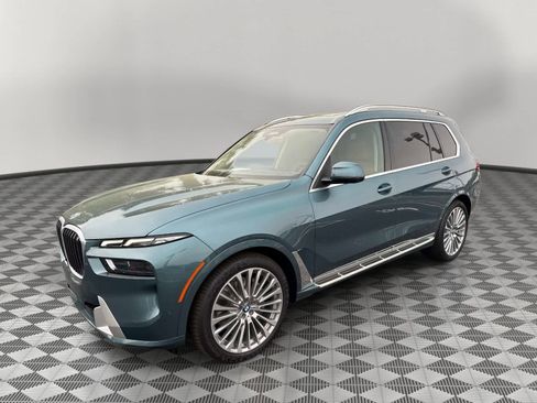 New 2026 BMW X7 xDrive40i AWD/4WD image 7