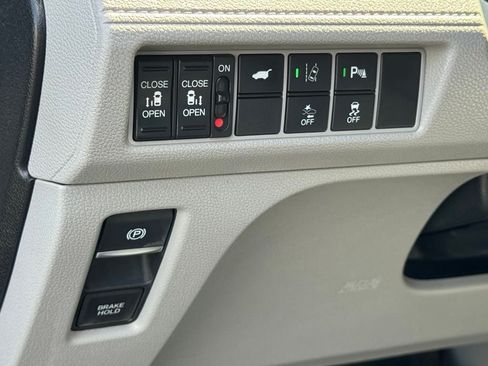 Used 2019 Honda Odyssey Elite image 22