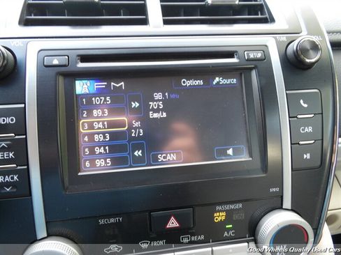 Used 2012 Toyota Camry LE FWD image 16