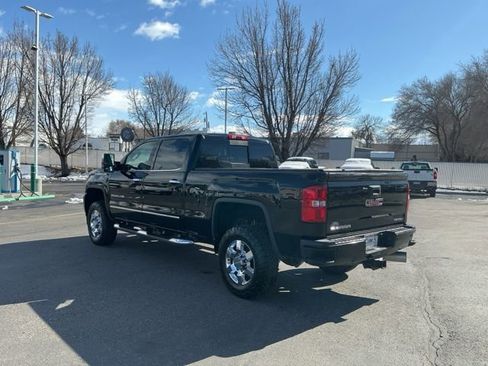 Used 2018 GMC Sierra 3500 Denali w/ Duramax Plus Package image 8