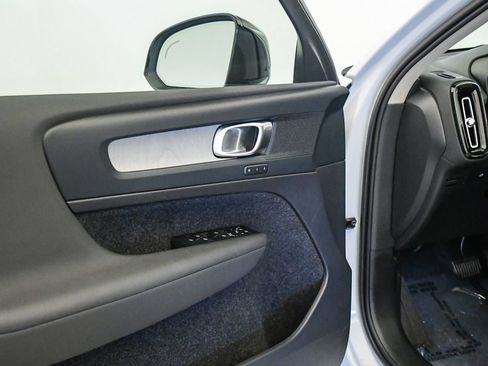 Certified 2026 Volvo XC40 B5 Plus AWD/4WD image 26
