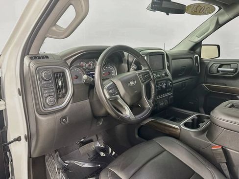 Used 2021 Chevrolet Silverado 1500 LT Trail Boss w/ Convenience Package II AWD/4WD image 9