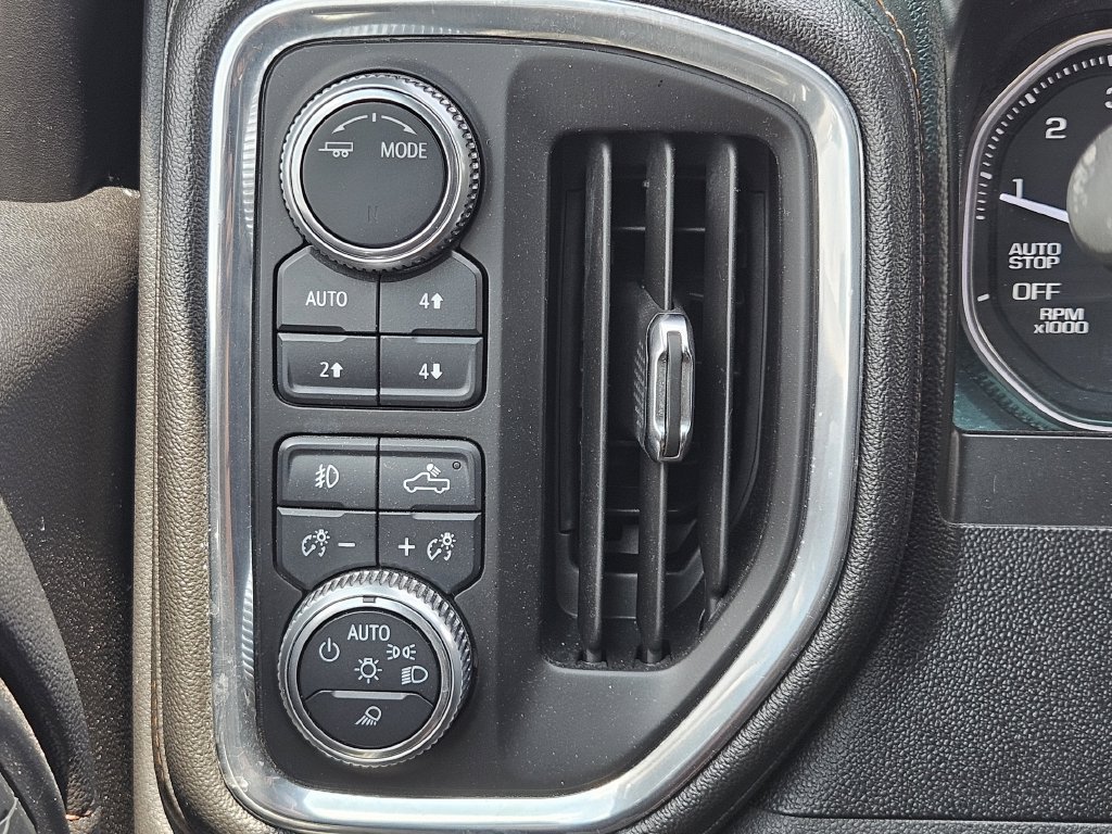 Used 2020 GMC Sierra 1500 AT4 w/ AT4 Premium Package AWD/4WD image 23