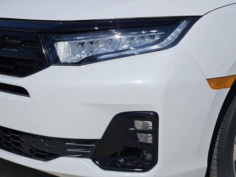 New 2026 Honda Odyssey Elite image 7