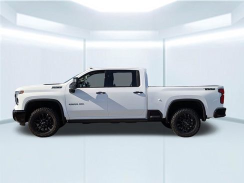 New 2026 Chevrolet Silverado 2500 LTZ w/ LTZ Plus Package AWD/4WD image 2