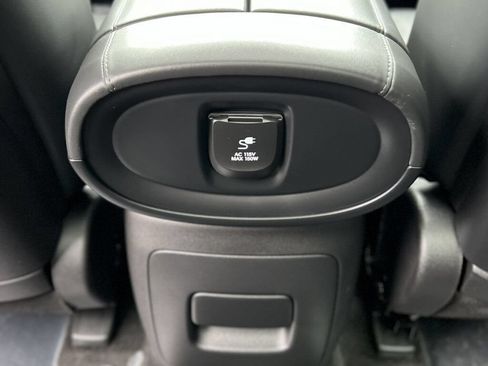 Used 2026 Hyundai Palisade Calligraphy FWD image 19
