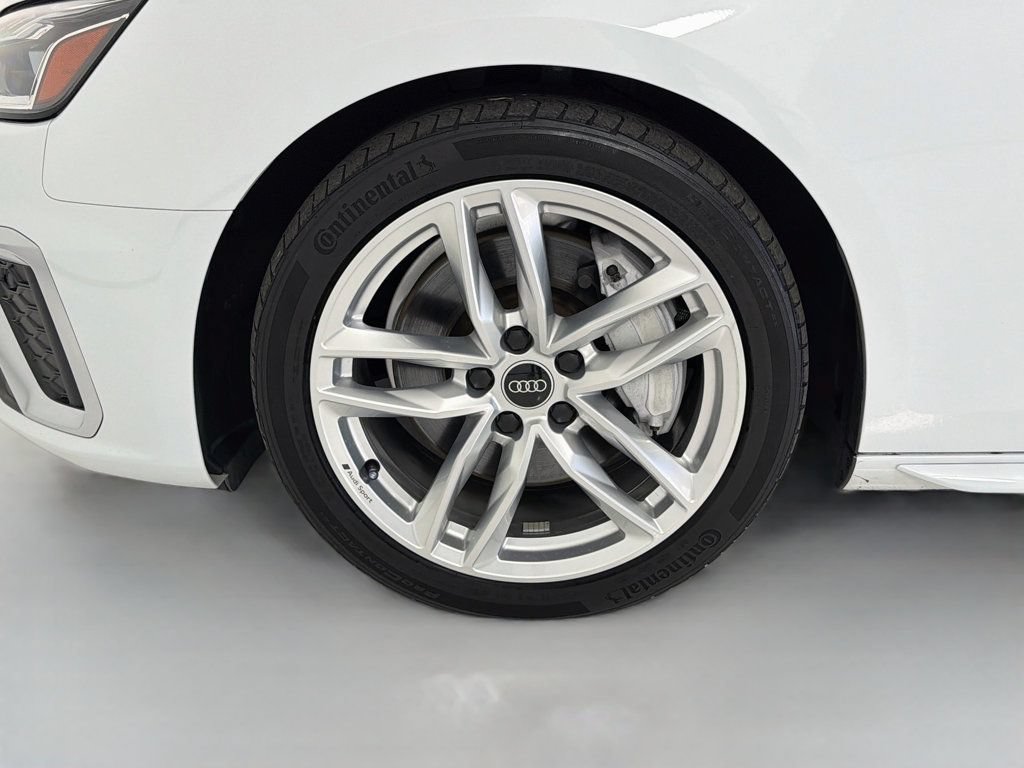 Used 2023 Audi A4 2.0T Premium w/ Convenience Package AWD/4WD image 30