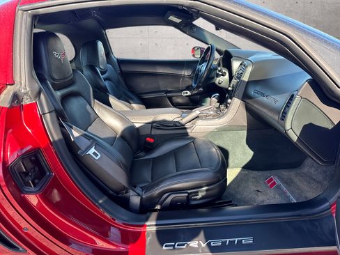 Used 2012 Chevrolet Corvette Grand Sport w/ 3LT Preferred Equipment Group image 8