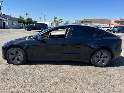 Used 2022 Tesla Model 3 RWD image 8