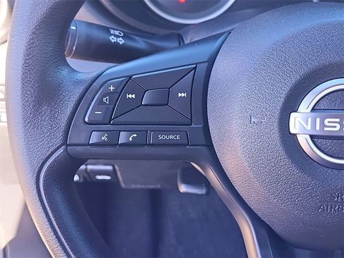 Used 2025 Nissan Versa S w/ Trunk Package image 19