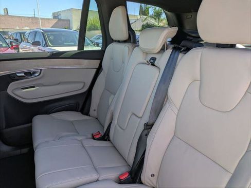 New 2026 Volvo XC90 B6 Ultra image 13