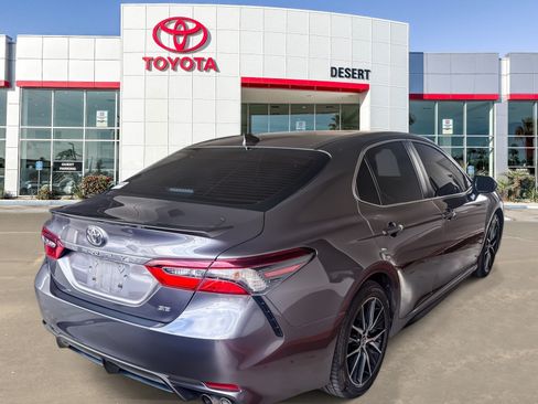 Used 2021 Toyota Camry SE FWD image 6
