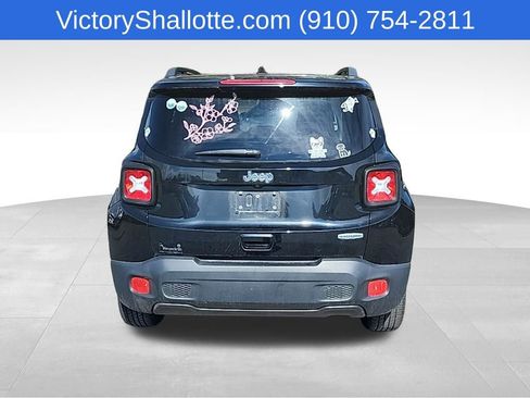 Certified 2018 Jeep Renegade Latitude image 19