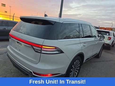 Used 2023 Lincoln Aviator Reserve w/ Elements Package Plus AWD/4WD image 2