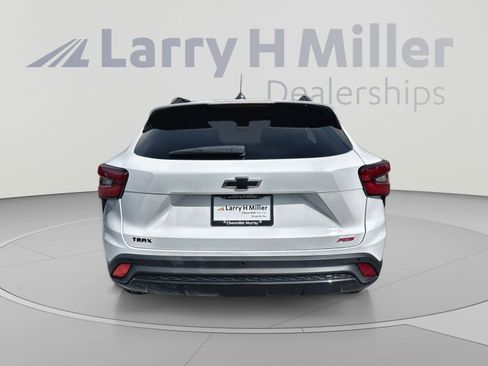 New 2026 Chevrolet Trax RS w/ Driver Confidence Package FWD image 13