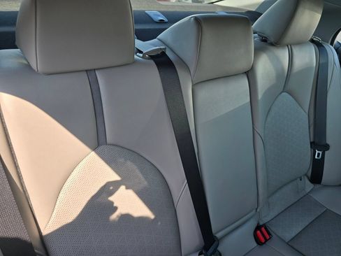 Used 2019 Toyota Camry XSE FWD image 14