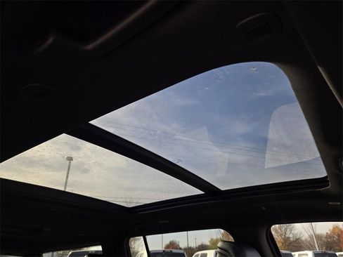 New 2025 Jeep Wagoneer Series II image 10