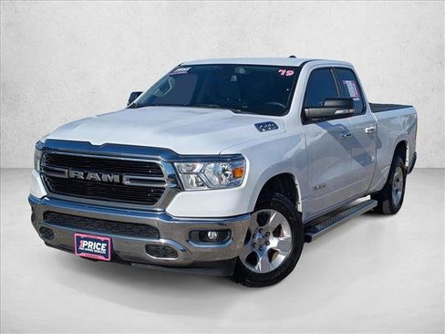 Used 2019 RAM 1500 Big Horn RWD image 2