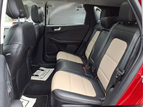 Used 2022 Ford Escape Titanium w/ Titanium Elite Package image 10