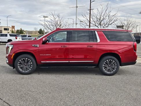 New 2026 GMC Yukon XL Elevation w/ LPO, Floor Liner Package AWD/4WD image 36