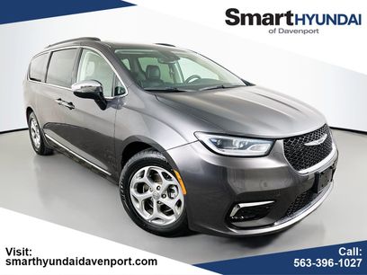 Used 2023 Chrysler Pacifica Limited