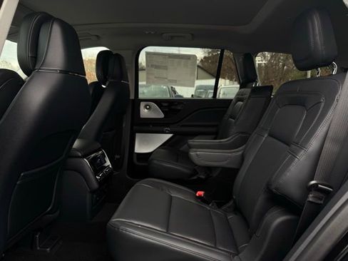 New 2026 Lincoln Aviator Reserve image 22
