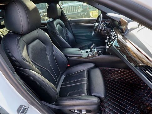 Used 2020 BMW 530i xDrive 530i xDrive w/ Convenience Package image 43