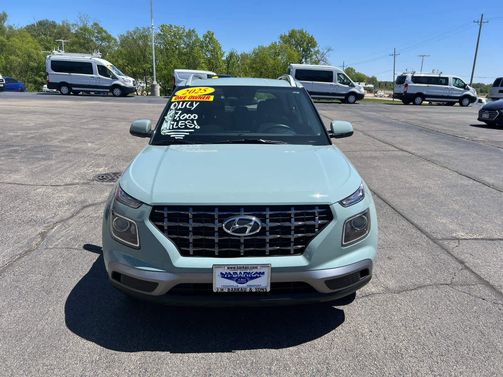Used 2025 Hyundai Venue SEL FWD image 9