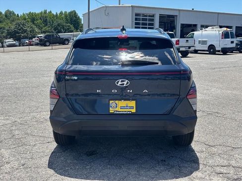 Used 2025 Hyundai Kona SEL FWD image 25