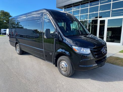 New 2025 Mercedes-Benz Sprinter 3500 image 2