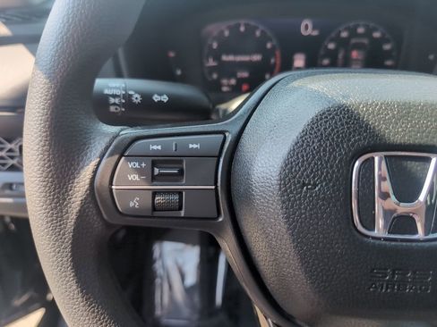 Certified 2025 Honda Accord LX image 23