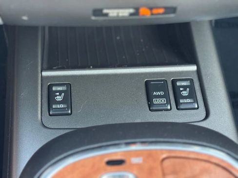 Used 2014 Nissan Murano LE w/ Platinum Edition Package image 19