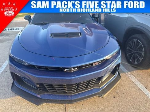 Used 2020 Chevrolet Camaro SS RWD image 2