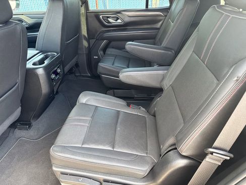 Used 2022 Chevrolet Tahoe RST w/ Luxury Package AWD/4WD image 41