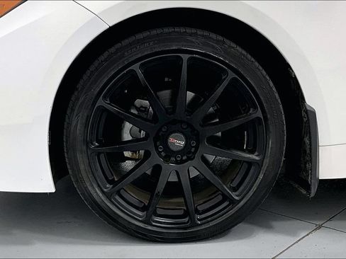 Used 2023 Toyota Corolla SE FWD image 10
