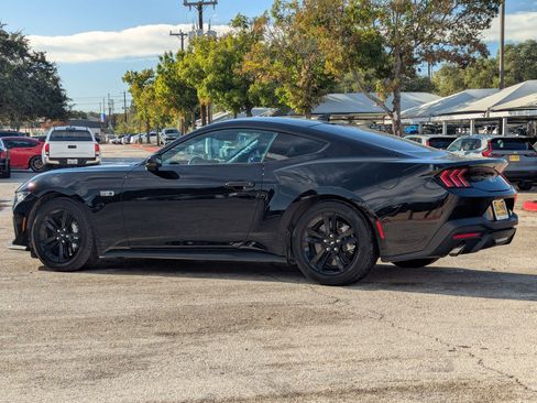 Used 2024 Ford Mustang GT image 6