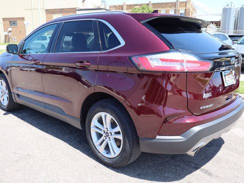Used 2019 Ford Edge SEL w/ Equipment Group 201A AWD/4WD image 4