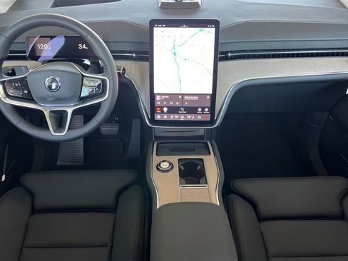 Used 2025 Volvo EX90 Ultra image 4