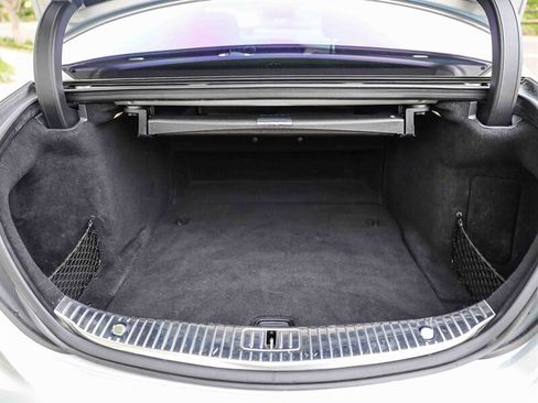 Used 2016 Mercedes-Benz S 550 Sedan image 36