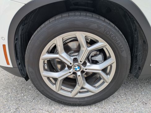 Used 2024 BMW X3 sDrive30i w/ Premium Package RWD image 11