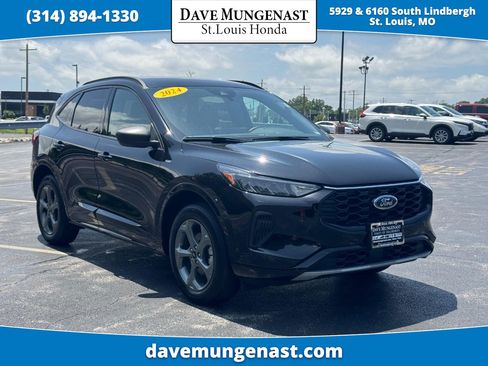 Used 2024 Ford Escape ST-Line w/ Tech Pack #1 AWD/4WD image 1