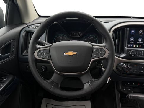 Used 2021 Chevrolet Colorado Z71 AWD/4WD image 18