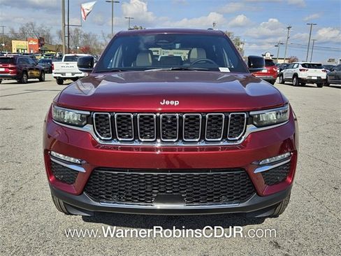 New 2025 Jeep Grand Cherokee Limited w/ Luxury Tech Group II image 2